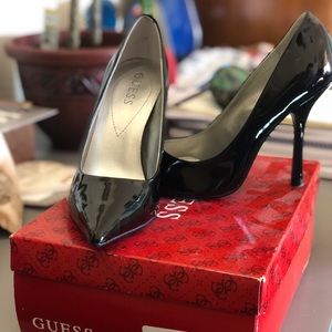 Guess Black Pumps